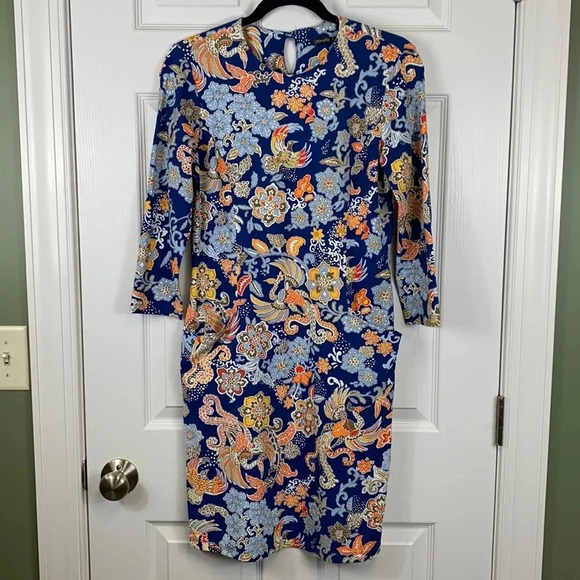 J. McLaughlin Dresses & Skirts - J. McLaughlin Navy Blue Floral Print  Dress